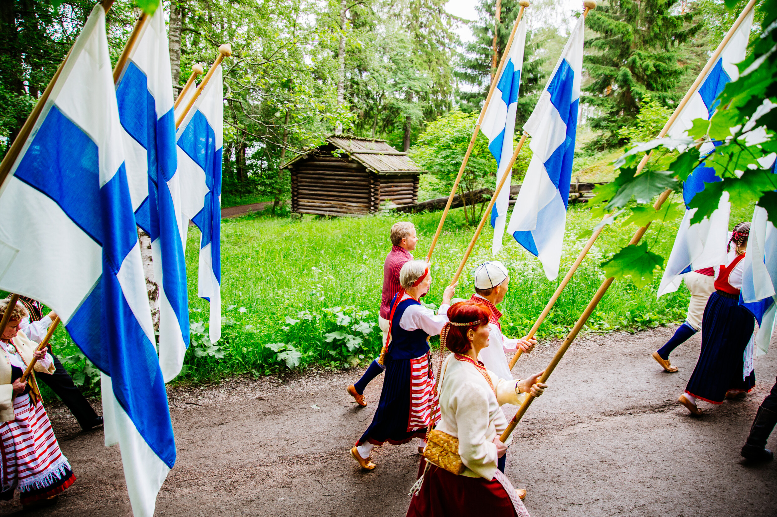 Juhannuskulkue.