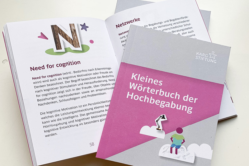 Cover des gedruckten Wörterbuchs der Hochbegabung