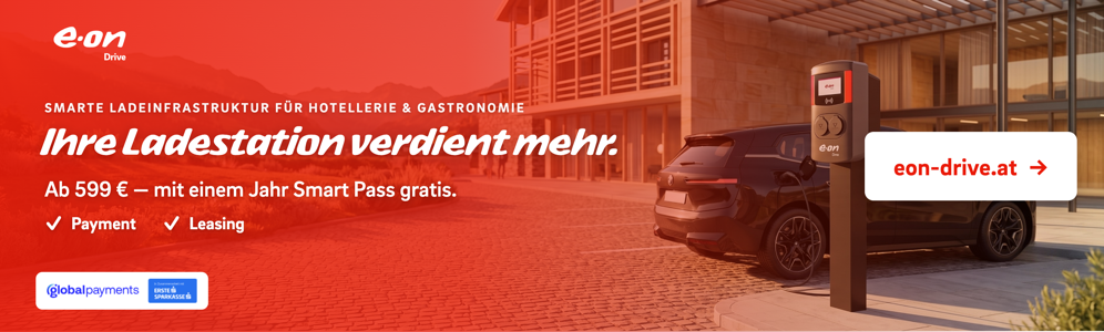 Banner von eon mit einem Auto, dass an einer Ladesäule steht