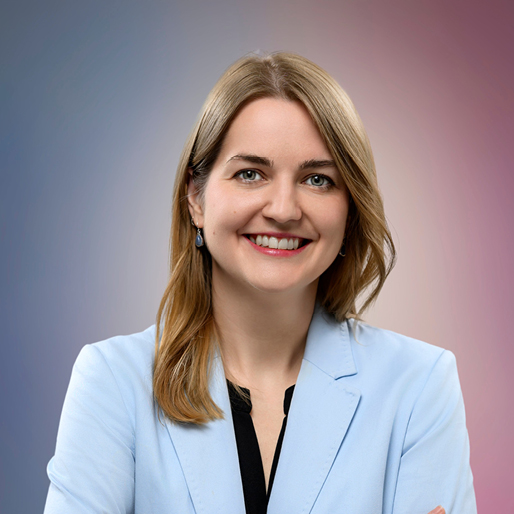 Dr. Alexandra Redmann