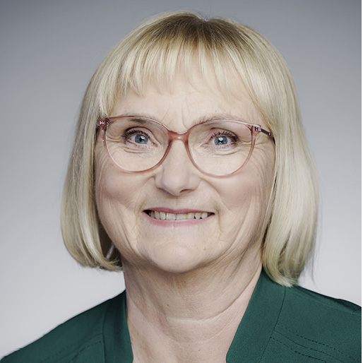 Dr. Bettina Hoffmann