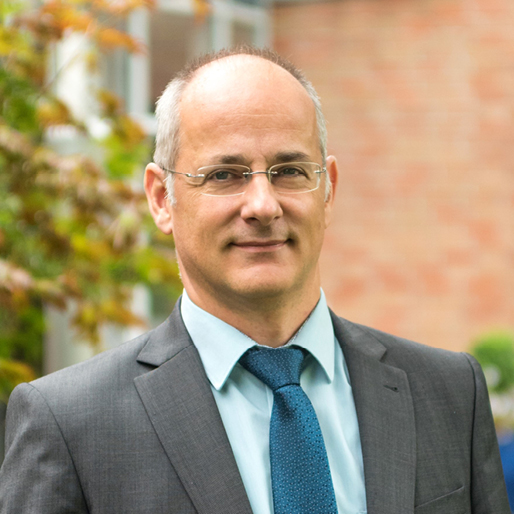 Dr. Alexander Ruhland
