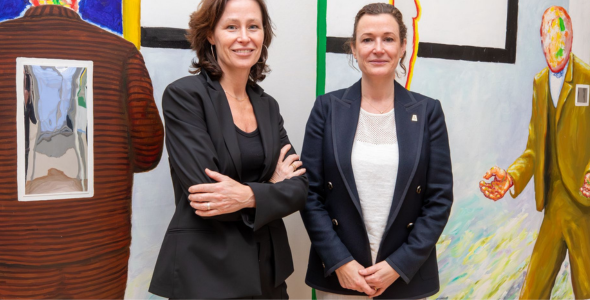 Foto van Julie Bynens tijdens bezoek aan Vlaams Parlement