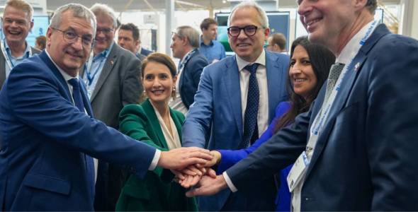 Matthias Diependaele tijdens bezoek aan de Hannover Messe