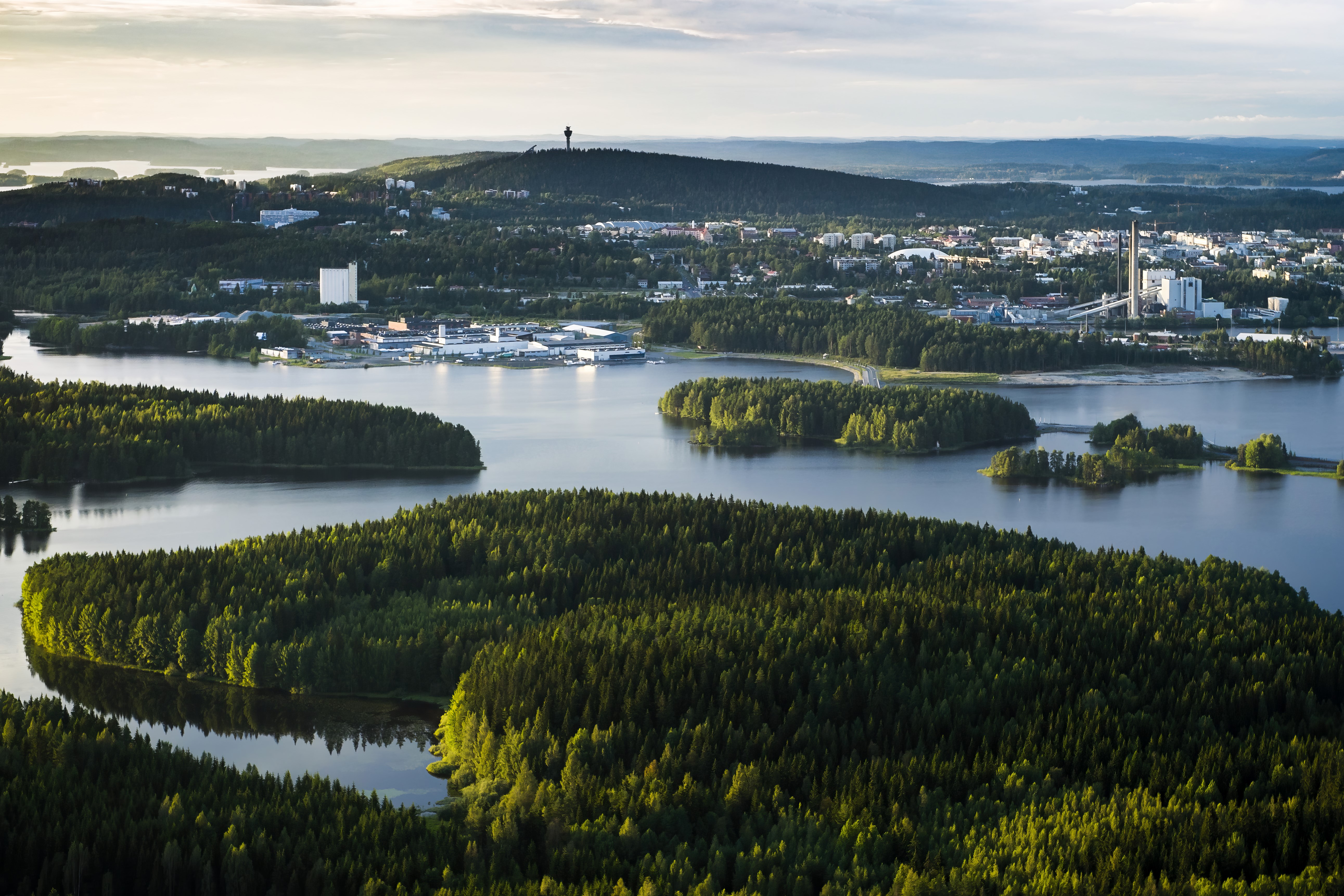 Järvimaisema ilmasta.