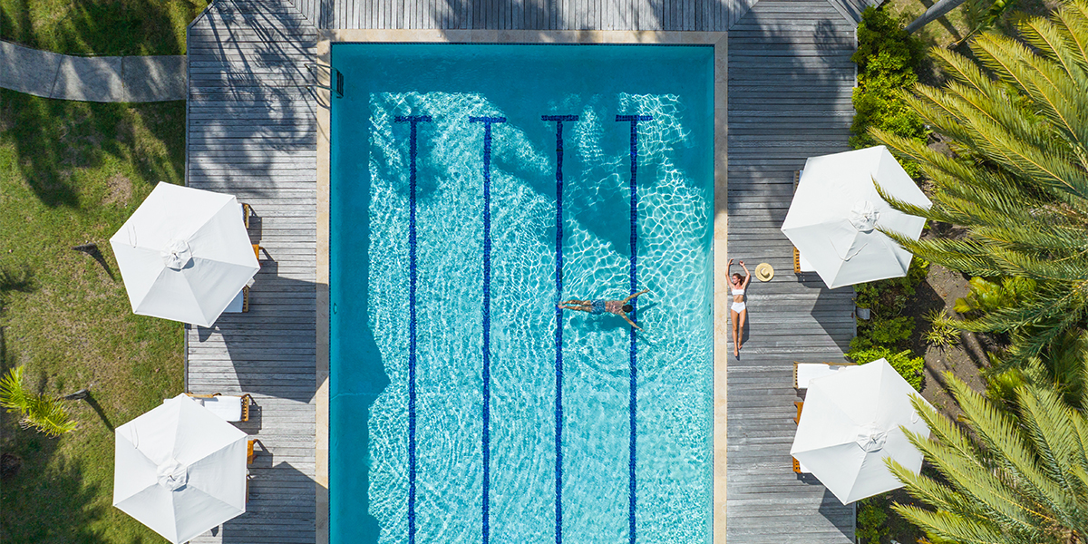 couple at pool 