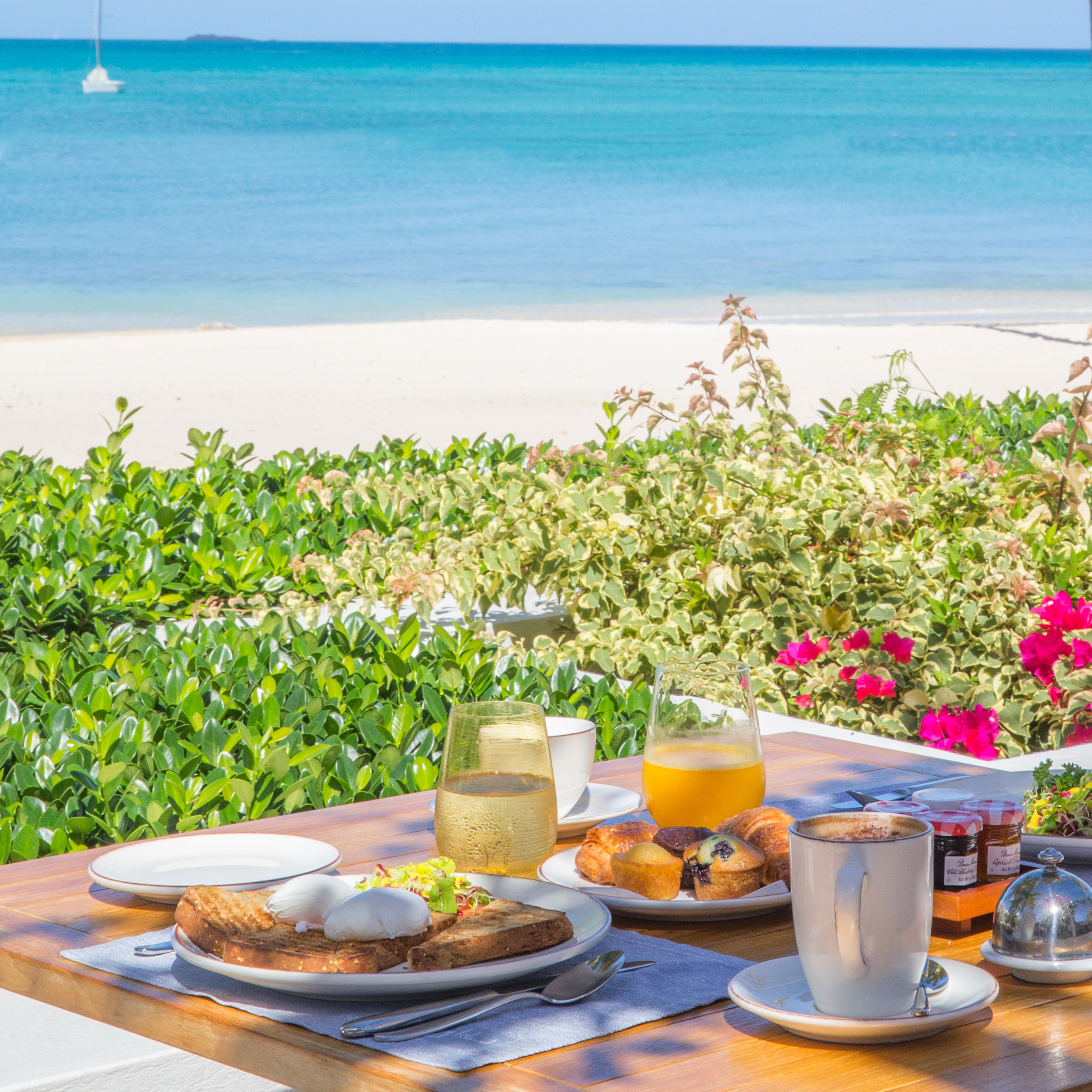 Breakfast with ocean view