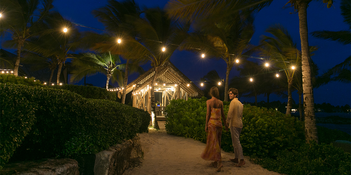 dinner for two in paradise 