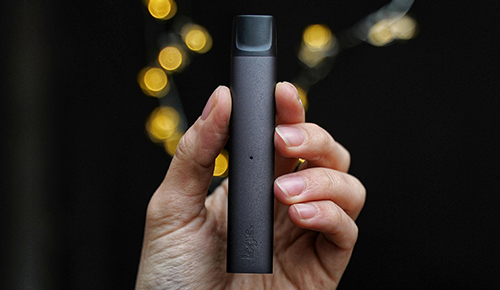 e-cigarette with dark background